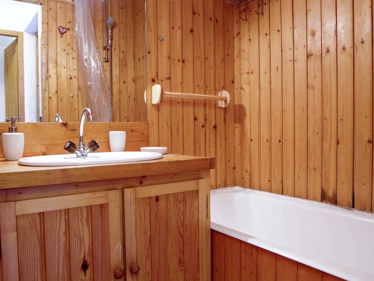 Apartment Le Carlton-7 By Interhome Chamonix ภายนอก รูปภาพ